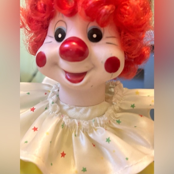 Vintage The Heritage Standing Porcelain Clown Doll Creepy 1989 Decor Scary Kids - Picture 4 of 6
